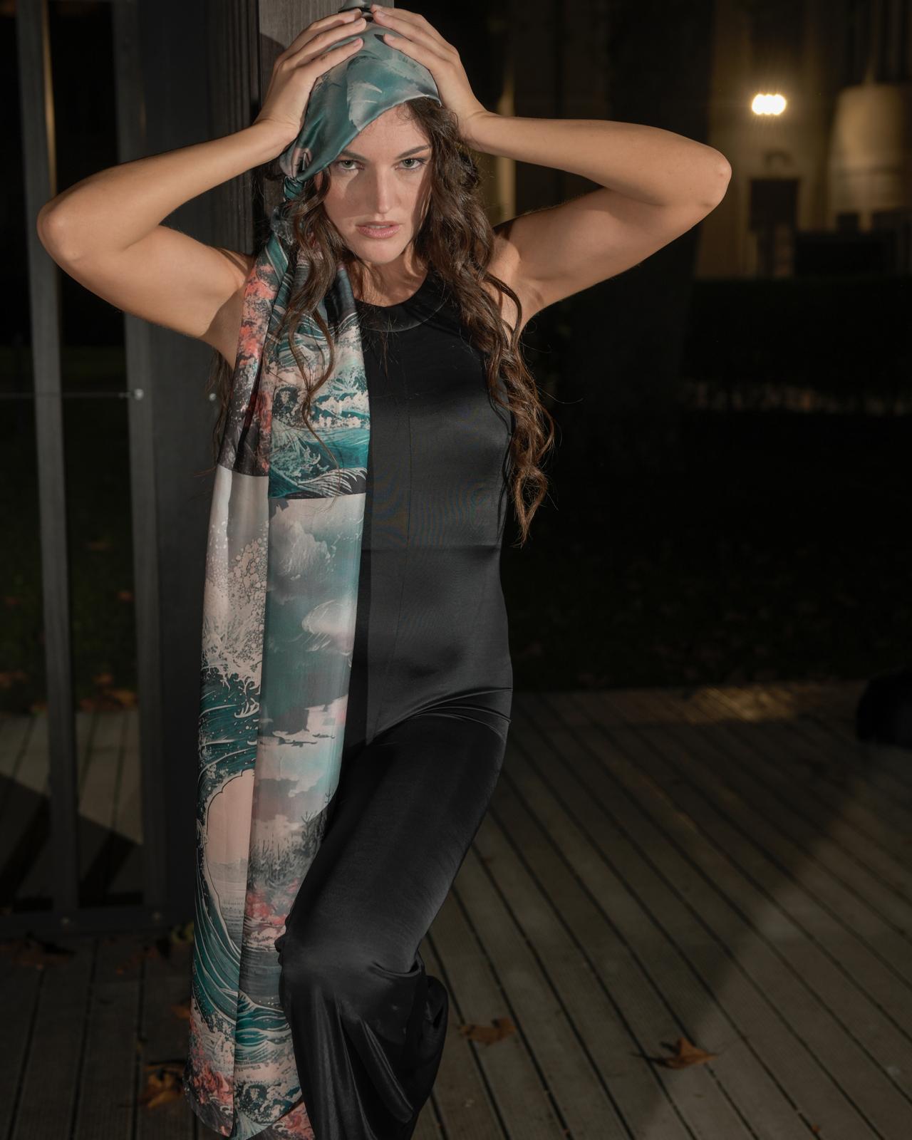 Wave Suit